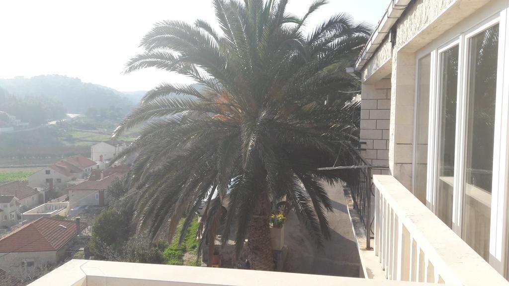 פוצ'ישצ'ה Apartments Nikola מראה חיצוני תמונה