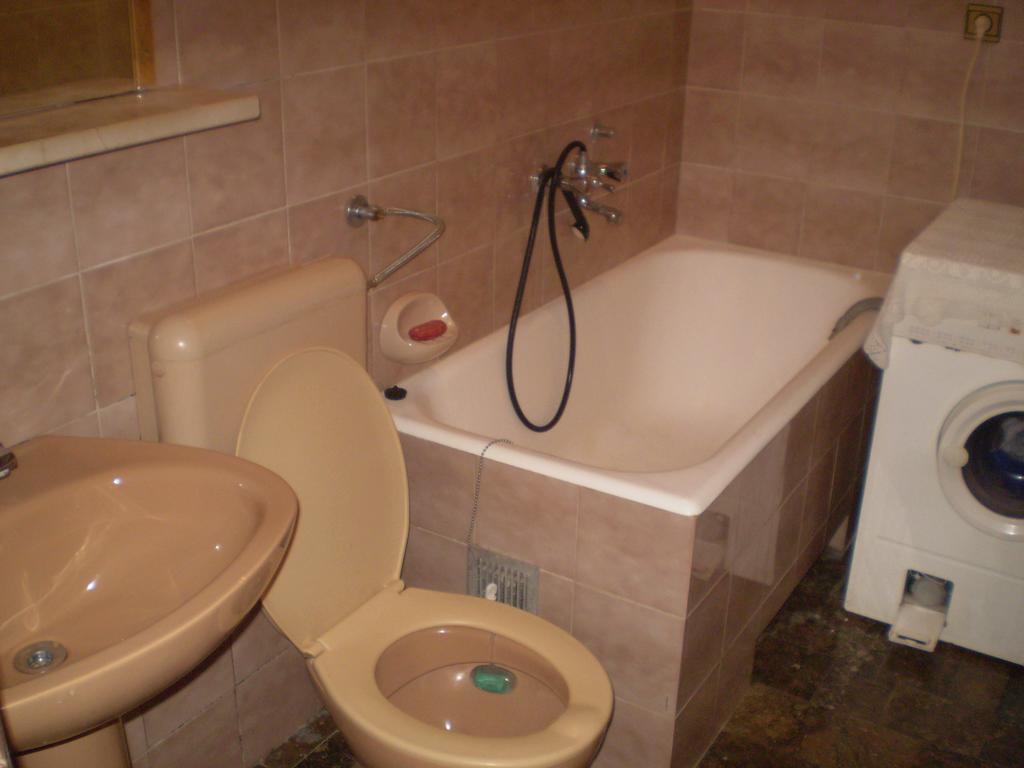 פוצ'ישצ'ה Apartments Nikola מראה חיצוני תמונה