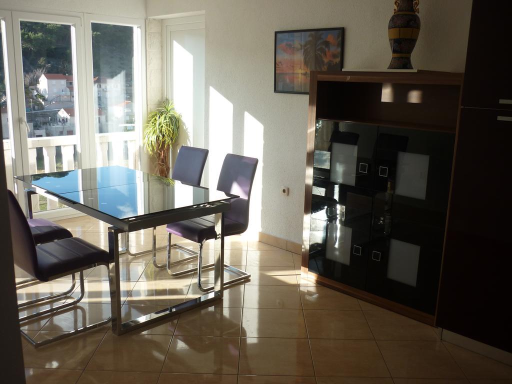 פוצ'ישצ'ה Apartments Nikola מראה חיצוני תמונה